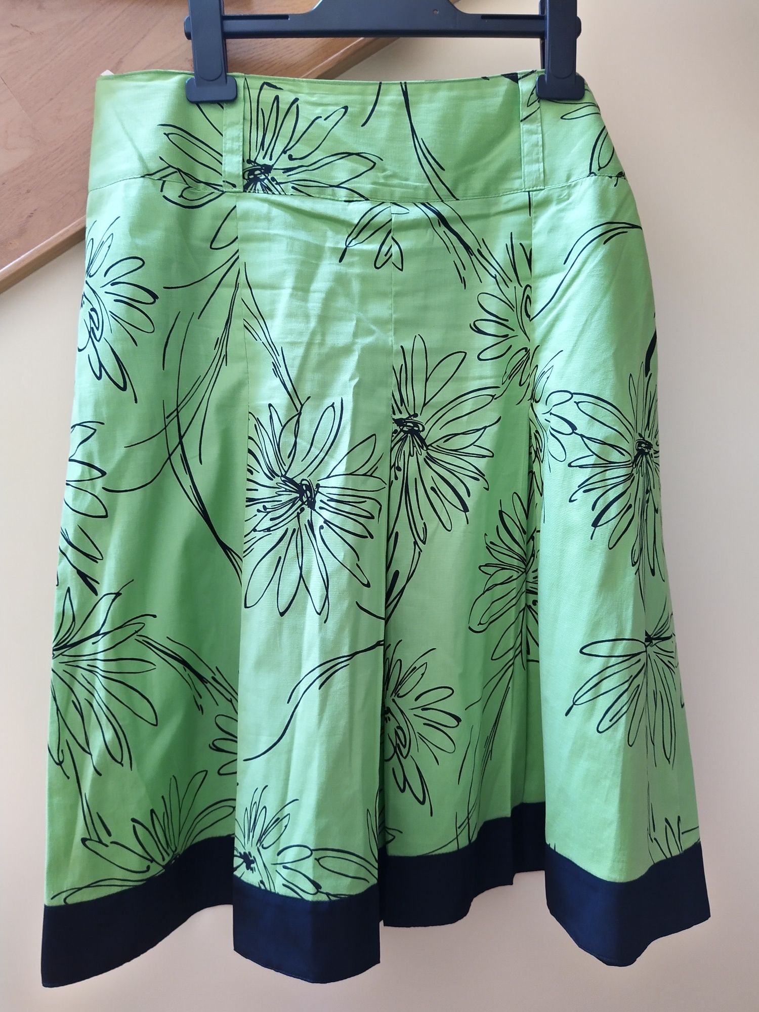 Zielona, bawełniana spódnica midi, rozmiar 44