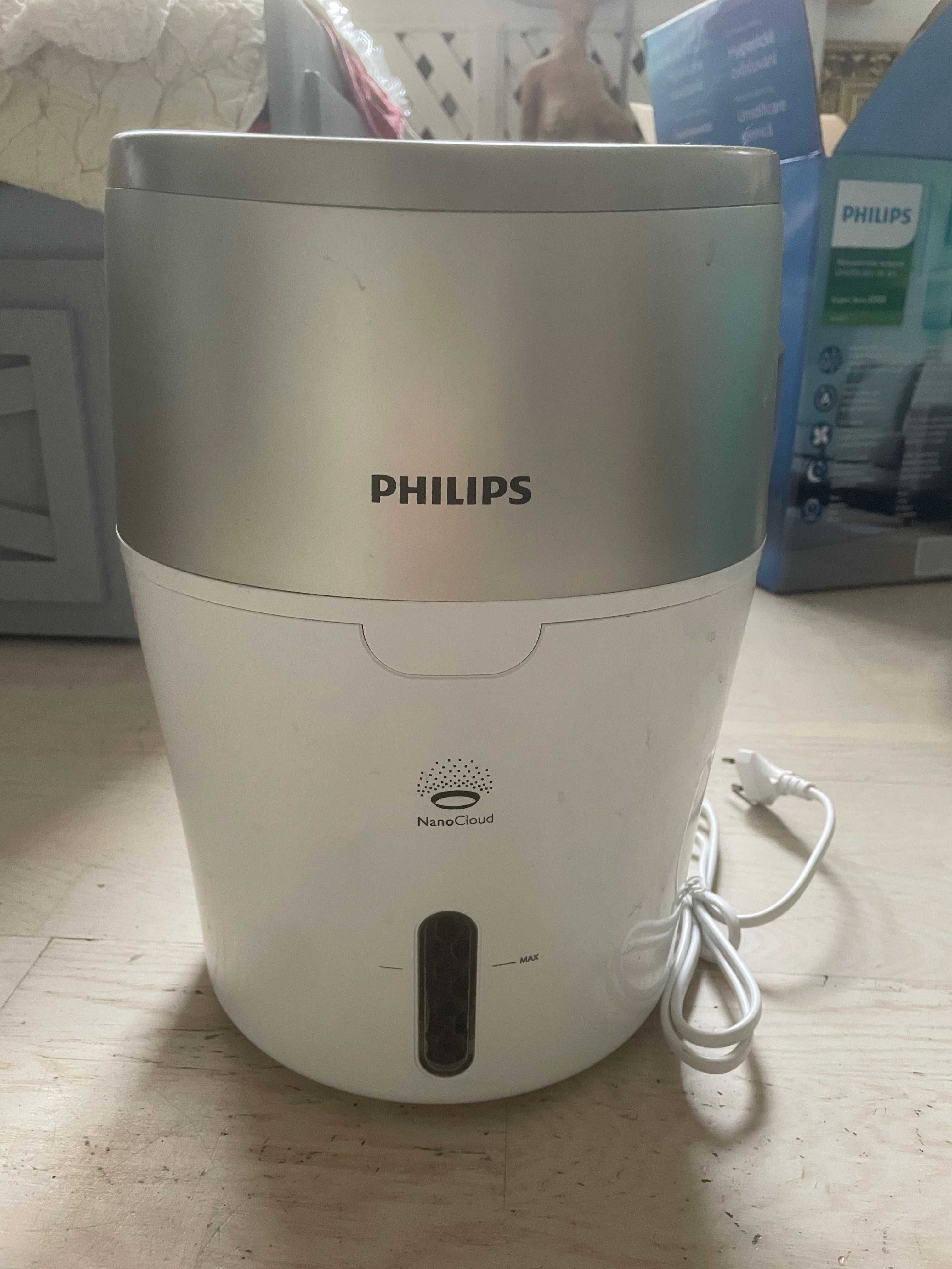 PHILIPS  Зволожувач повітря Series 2000