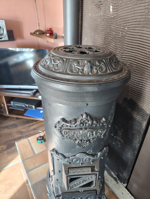 Kominek gazowy,koza żeliwna retro.