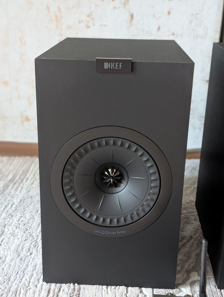 Streamer ze wzmacniaczem MQA Arcam Solo Uno KEF Q350
