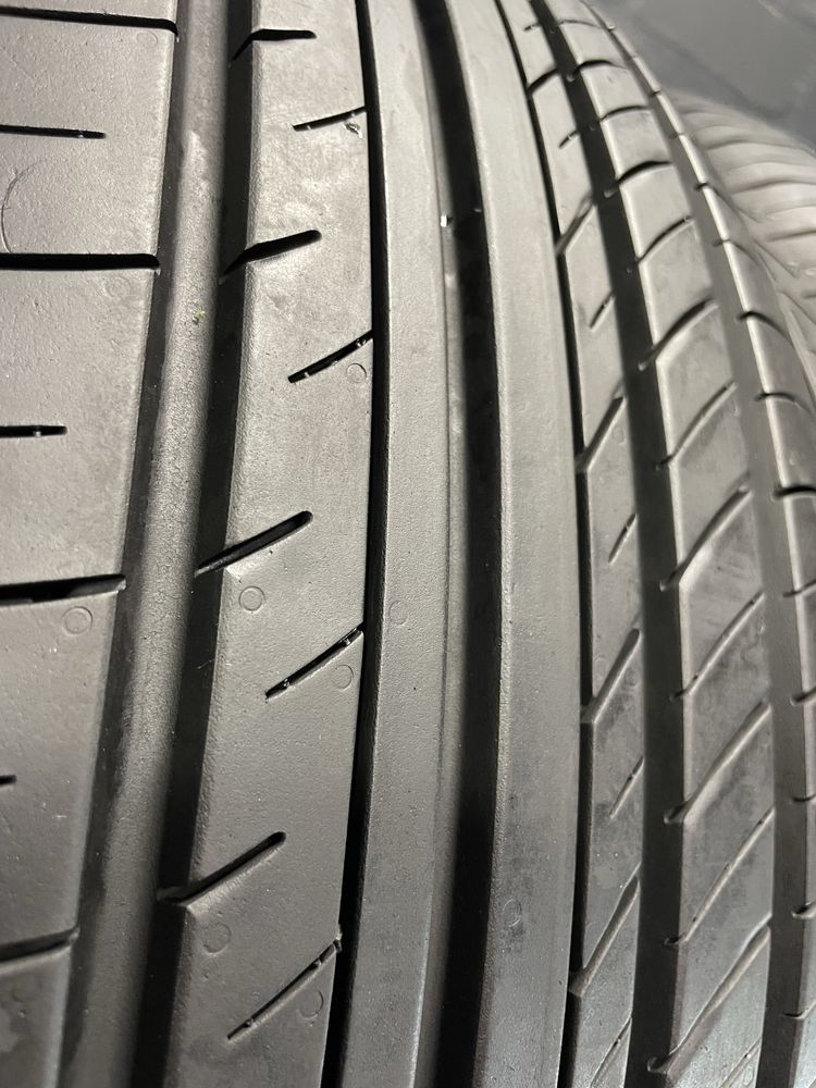 2шт стан нових 235/50 R21 Yokohama ADVAN dB V552