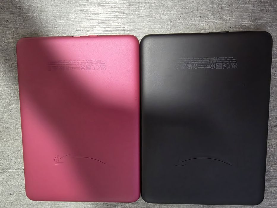 Kindle Paperwhite 2025. 12 покоління. Чорний. Червоний. 32гб. Гарантія