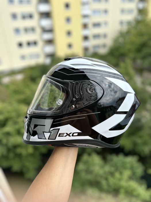 Scorpion Exo R1 S мотошолом agv shoei nolan shark