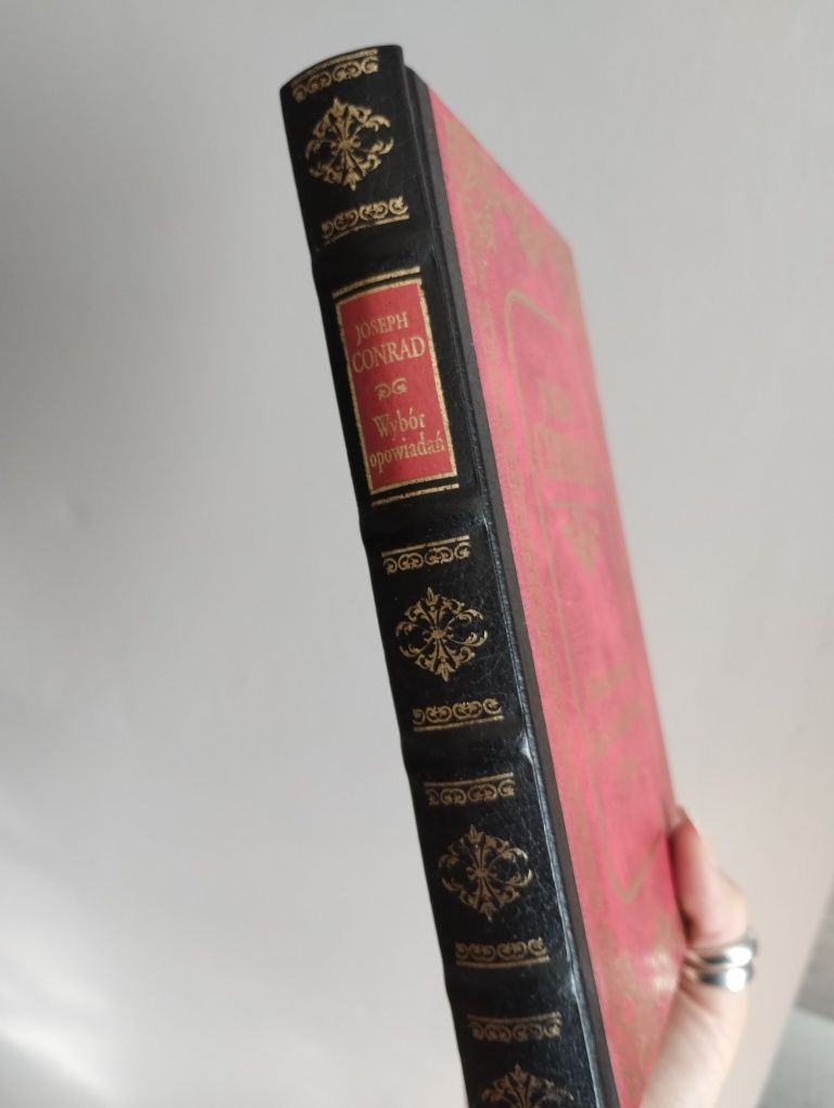 Joseph Conrad - uśmiech szczęścia, Freja z siedmiu wysp, cont