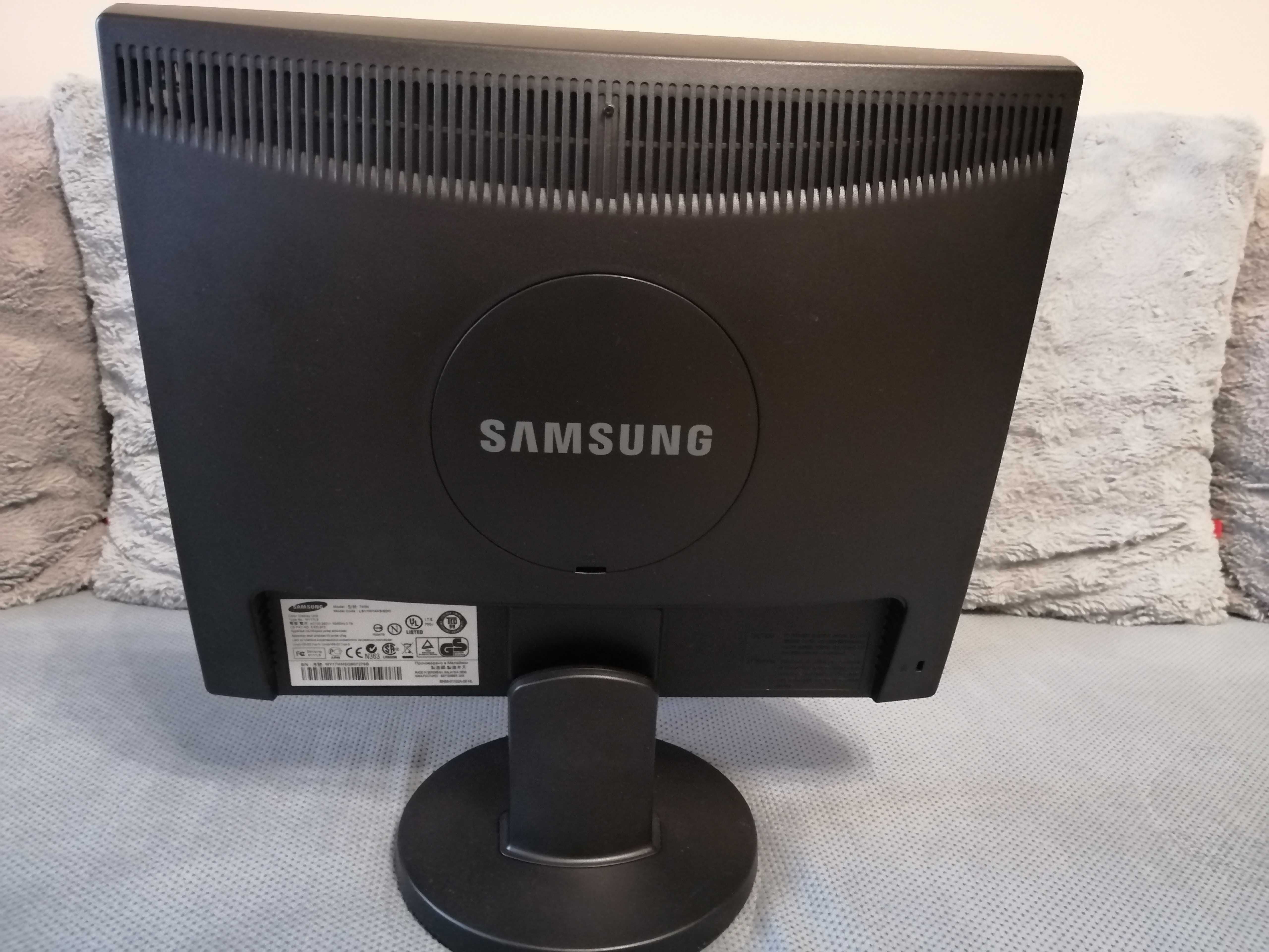 Monitor do komputera.