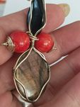 Zawieszka labradoryt koral onyks wire wrapping