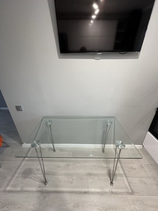 Стіл скляний обідній розмір 120/70