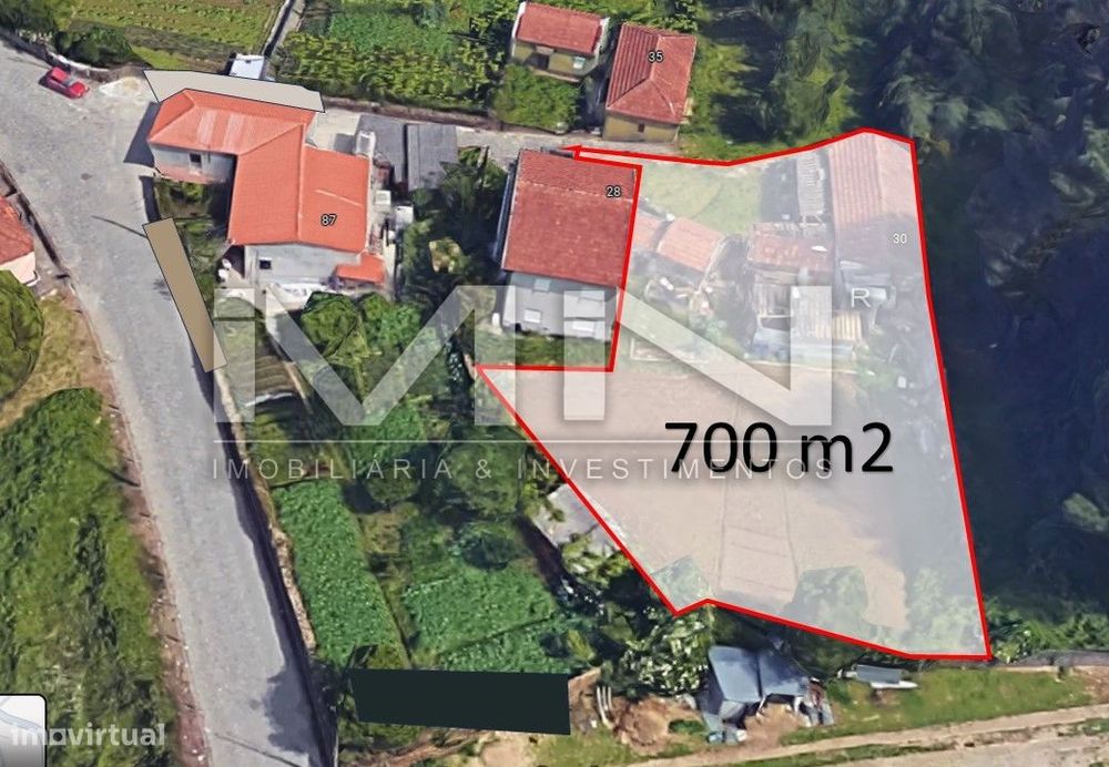Moradia térrea p/reabilitação - 700m de terreno