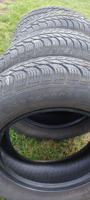 Sprzedam opony zimowe 195/65 R15 Dębica