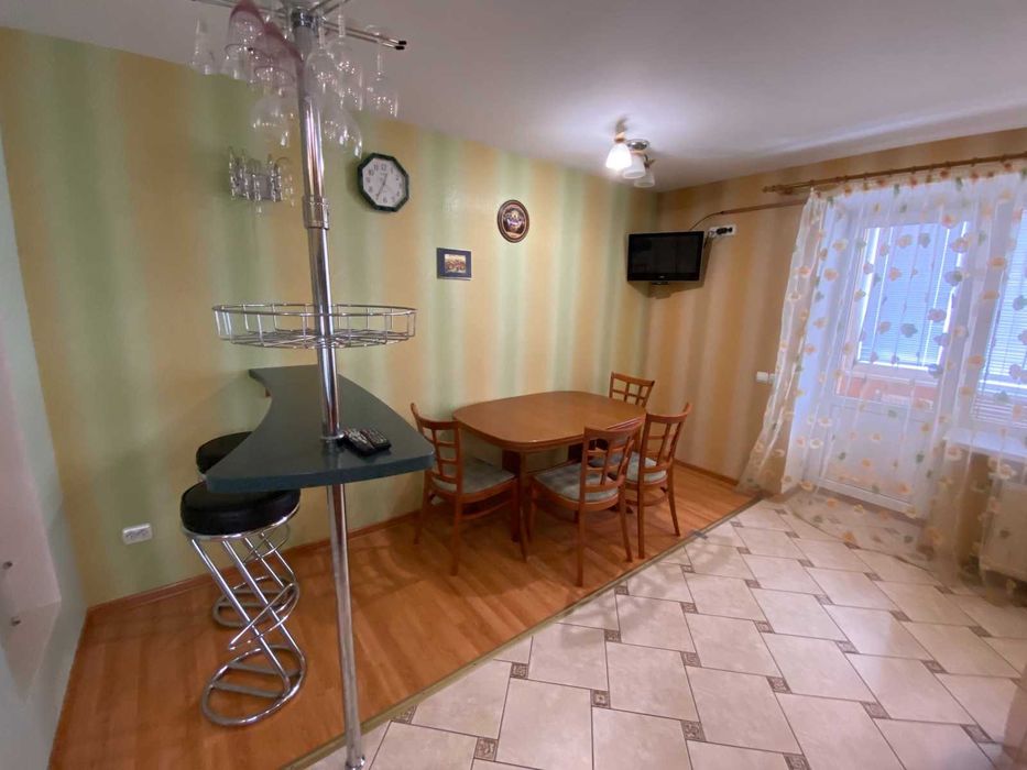 Продаж великої квартири в Новобудові 2010р ID: 23682