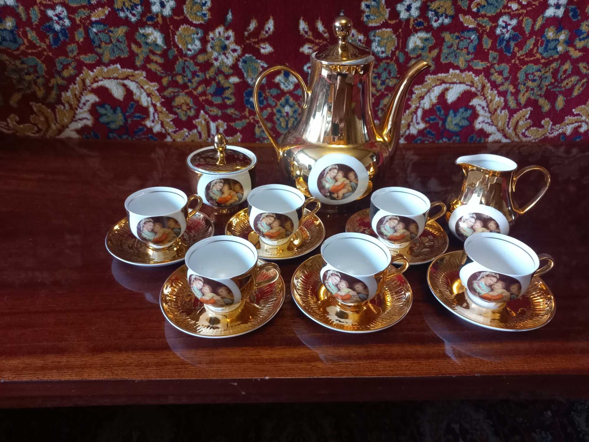 Сервиз кофейный МАДОННА, золотой, ГДР, новый