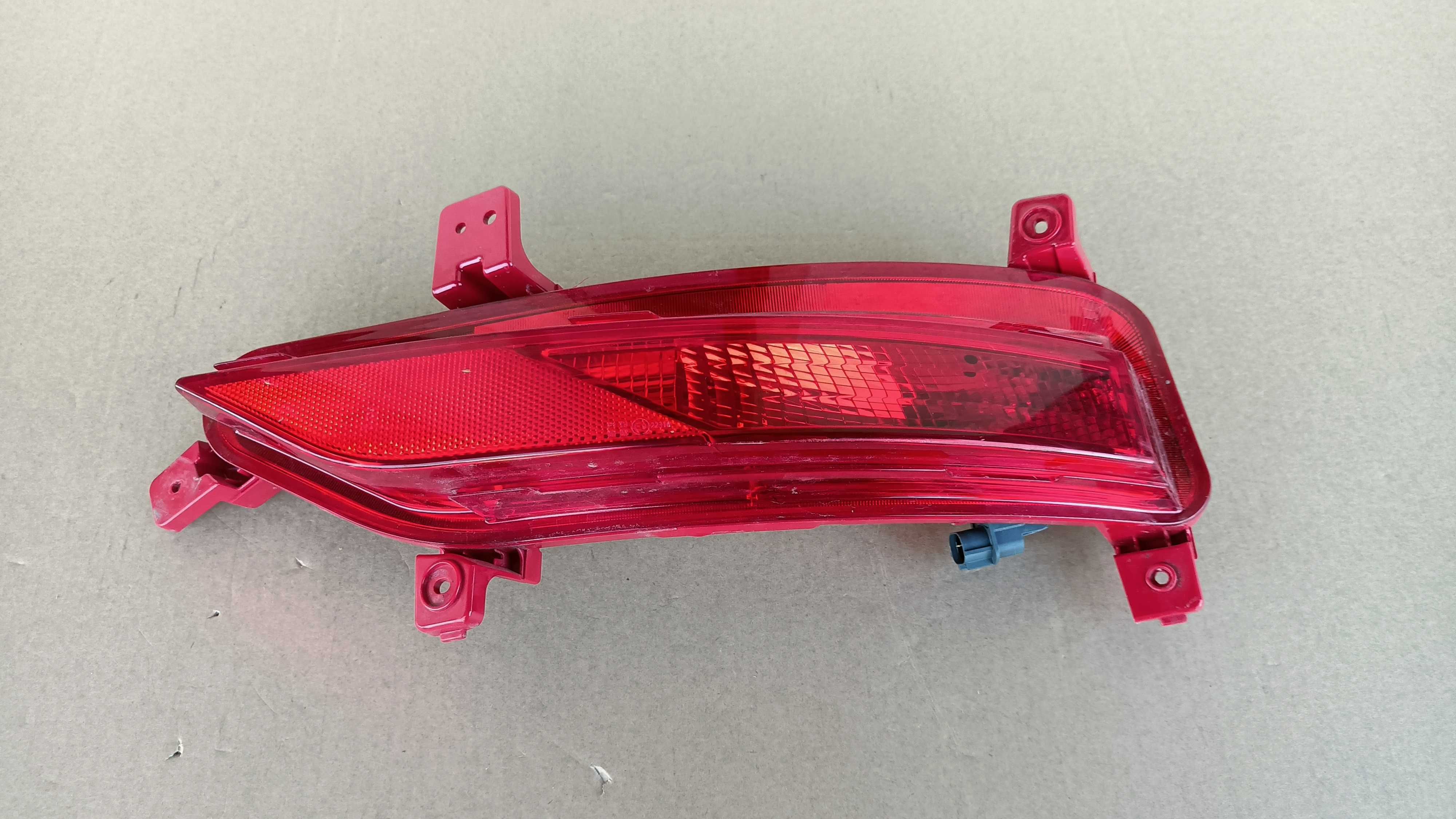 Lampa cofania tył tylna prawa w zderzak HYUNDAI I30 III N ORYGINALNA