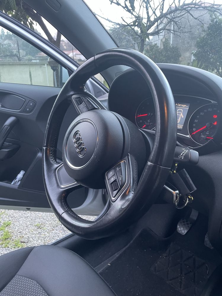 Audi A1 TSFI 1.2 gasolina e GPL