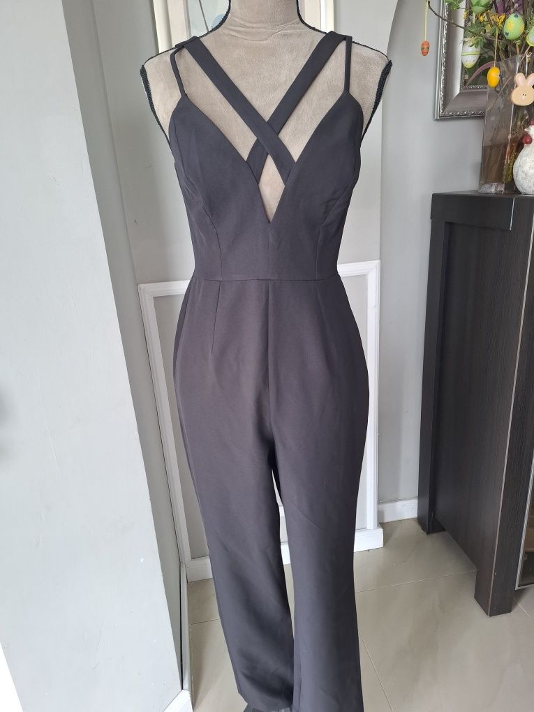 Czarny kombinezon Asos toz.38 M