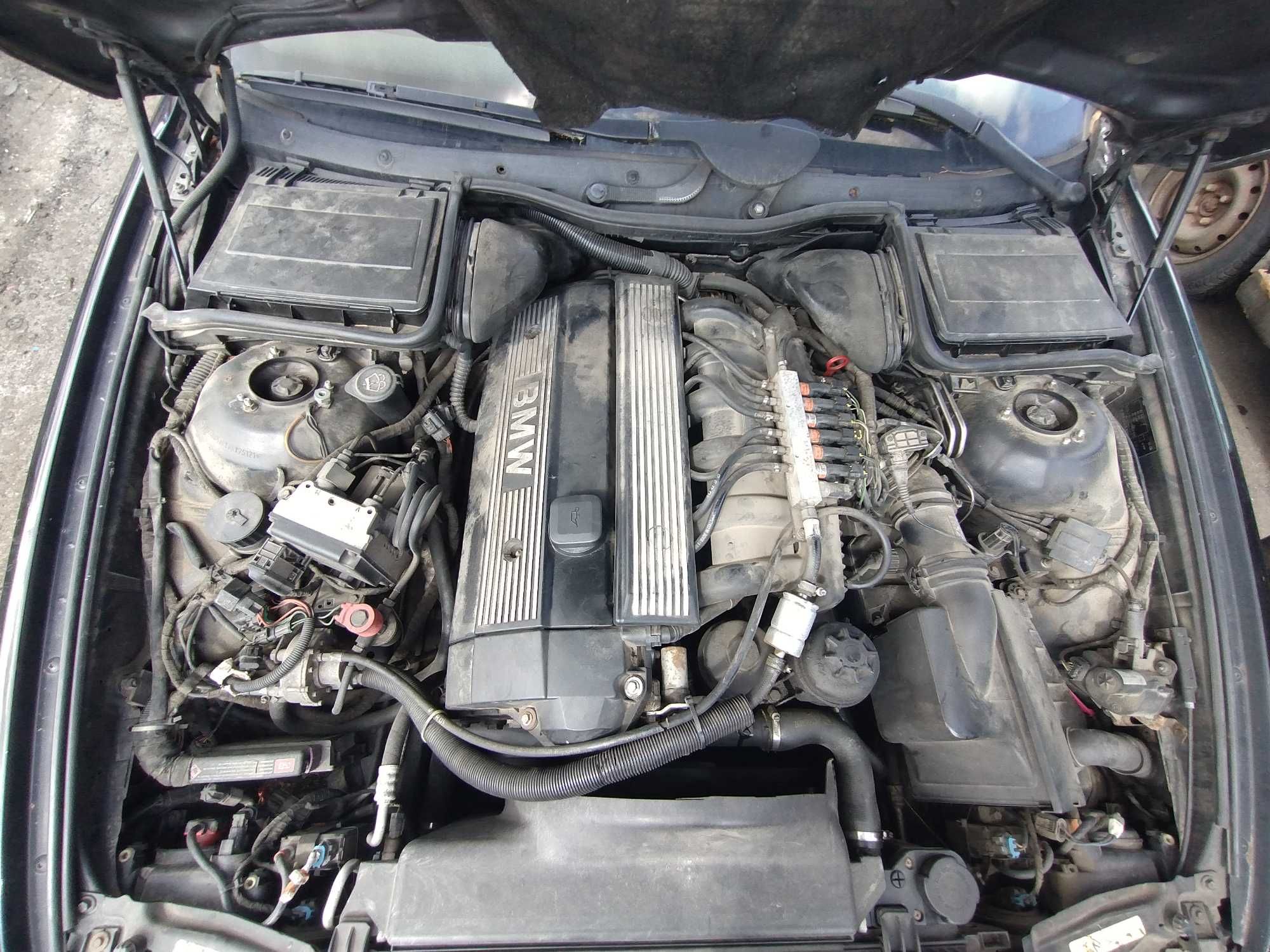 BMW E39 Touring 2.5 523i M52 B25 Wszystkie Części Lakier 668/9 Schwarz