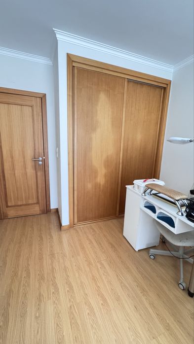 Apartamento T2 Cacem C/ Garagem e Suite
