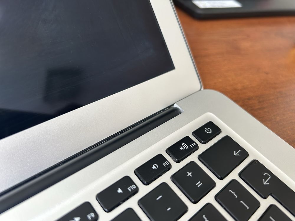 Macbook Air early 2014