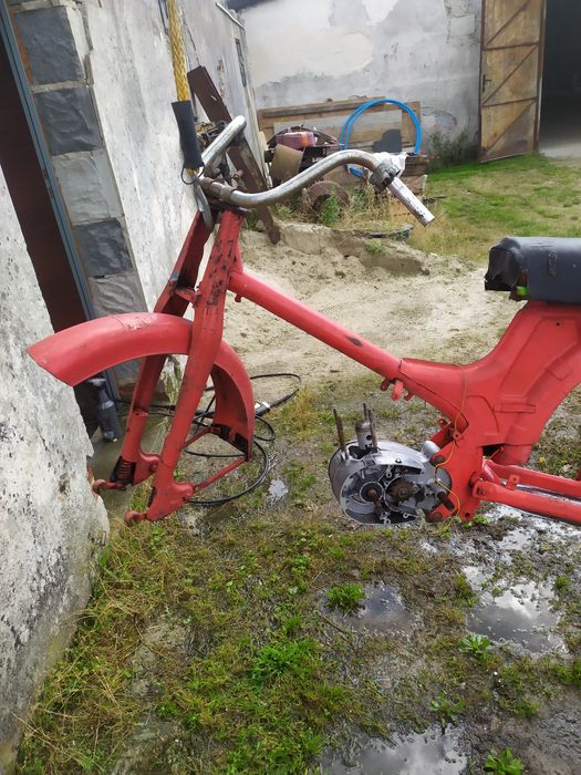 Komar 2 niekompletny
