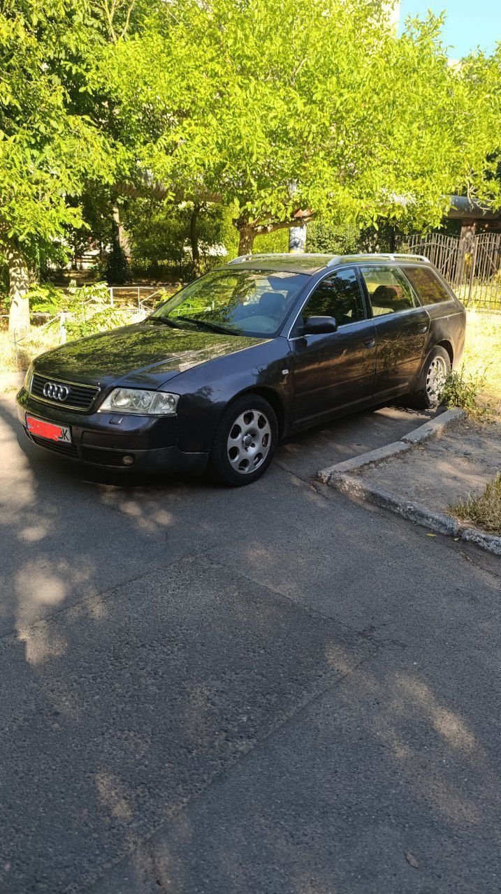 Audi A6C5 АКПП  универсал продам обмен