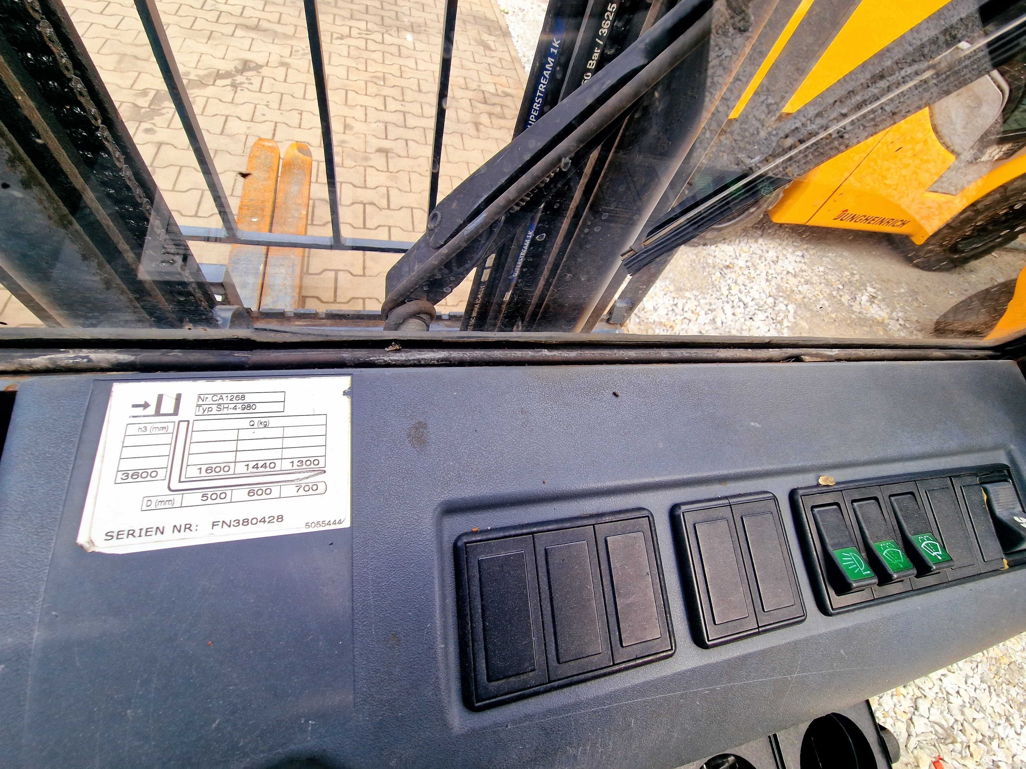 Jungheinrich TFG 316 wózek widłowy LPG 1,6T Kabina Przesuw 3,6m FV Gaz