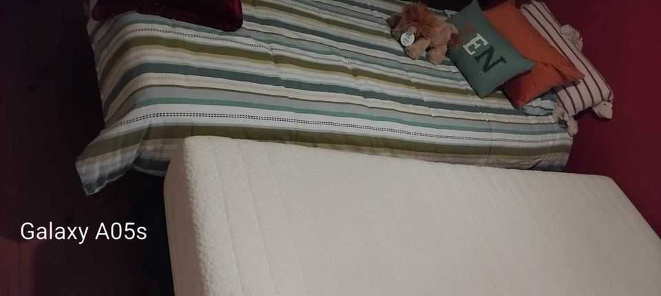 Cama articulada + Colchão - 2.00 Comp /90 Larg ( COMO NOVO )