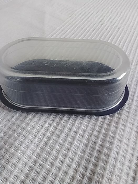 Tupperware maselniczka