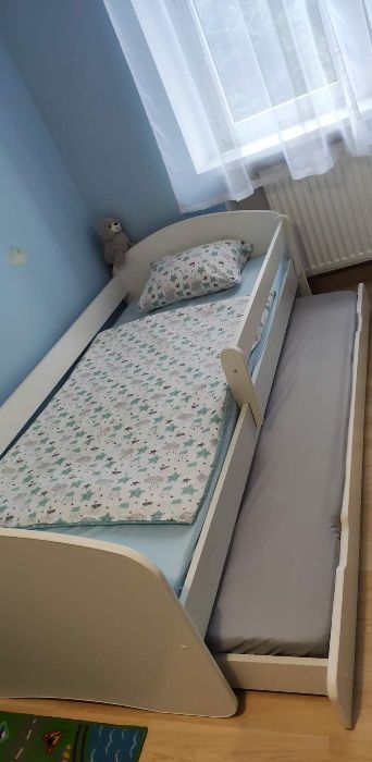 Łóżko podwójne 200/90 piętrowe wysuwane dla dzieci