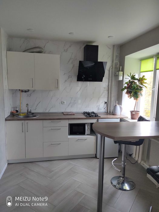 Центр,квартира з євроремонтом,подобово.