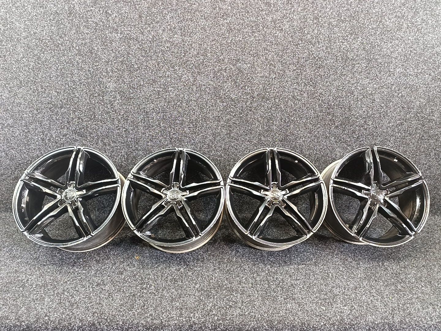 5X112 9R20 Audi Q7 , SQ7  Оригінальні