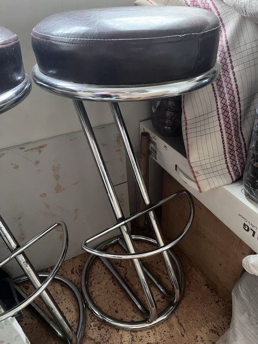 Барний стілець для кухні