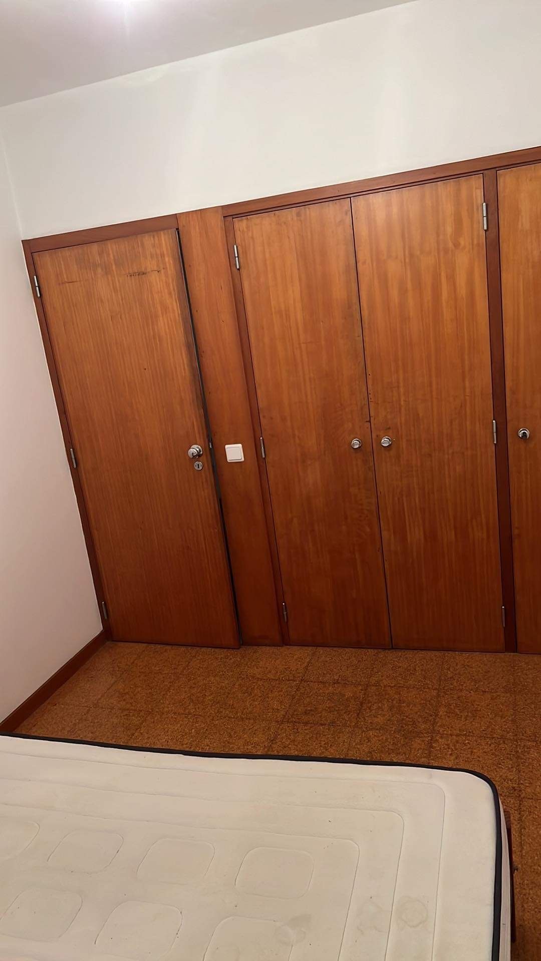 Quarto disponivel para senhora