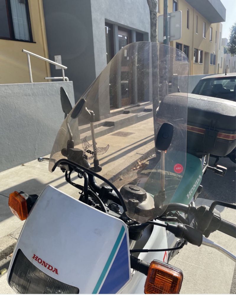 Protecção frontal para honda NX  250 Em muito bom Estado