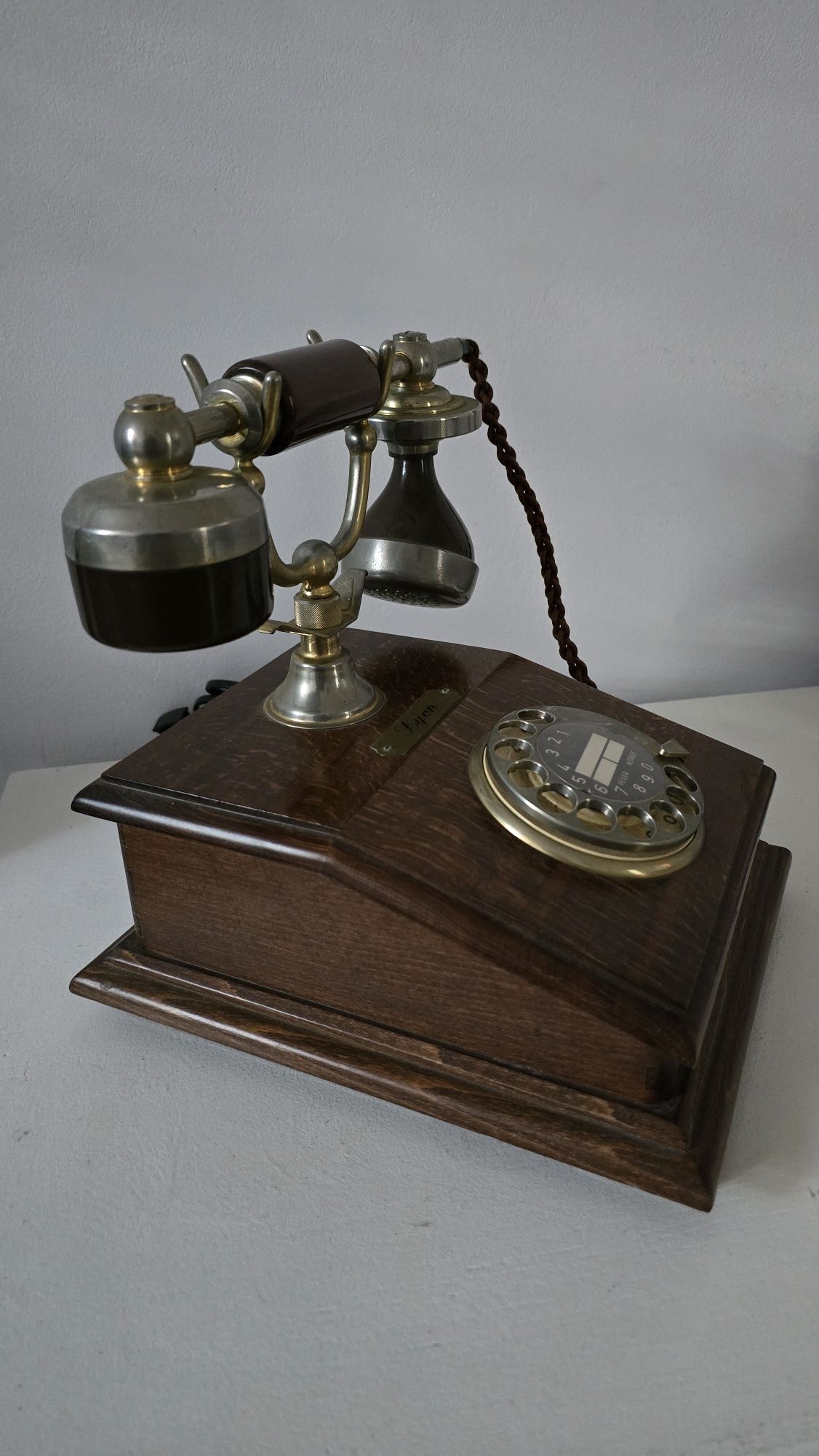 Telefon stacjonarny Lyon