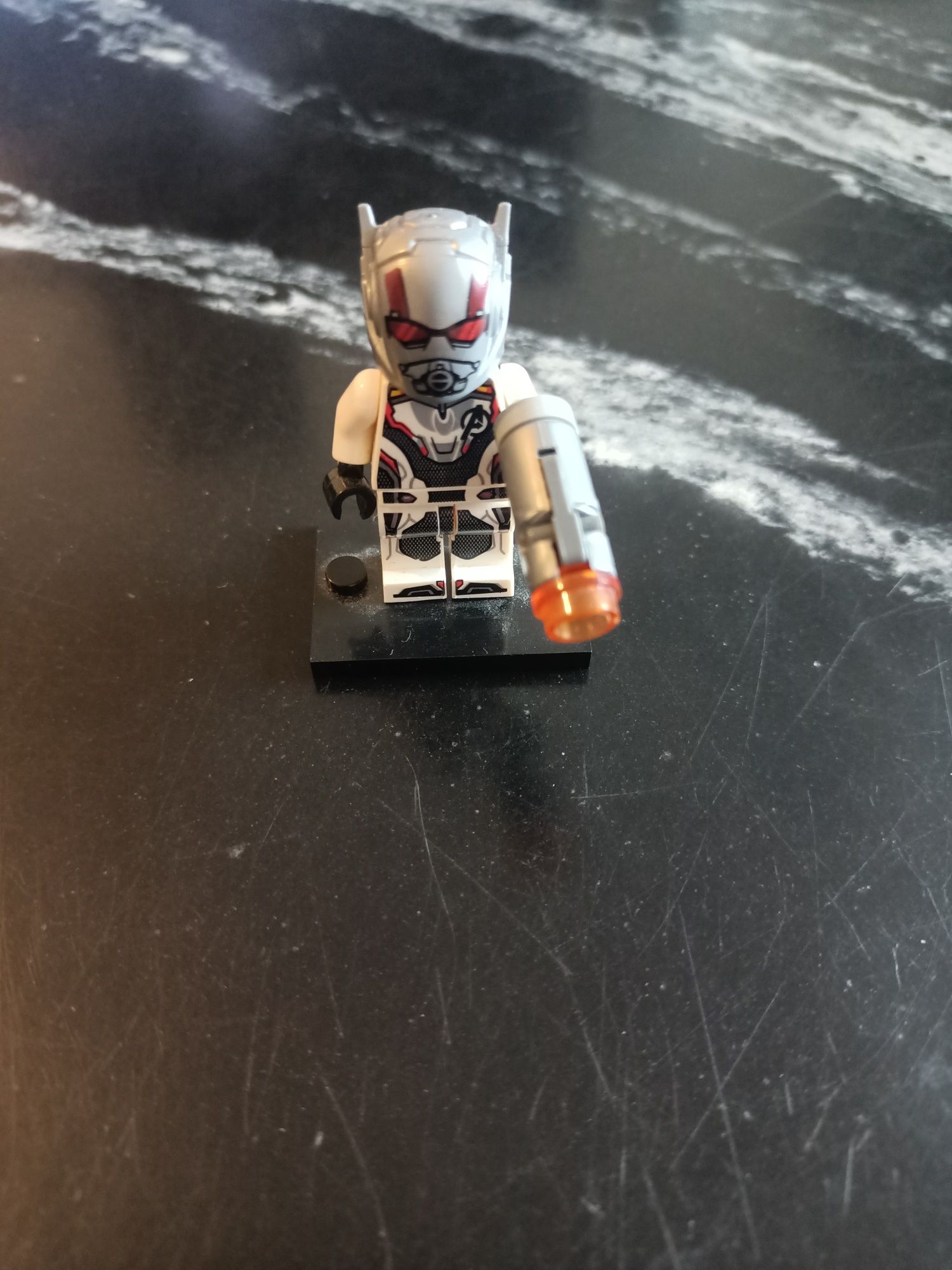 Figurka LEGO Antman