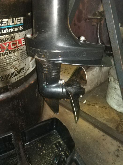 продам легкий японский лодочный мотор сузуки 2.5лс 4т