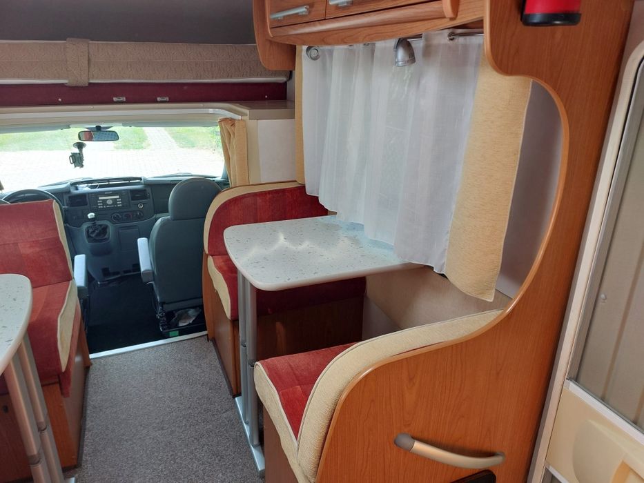 Kamper Ford Transit zabudowa Rimor