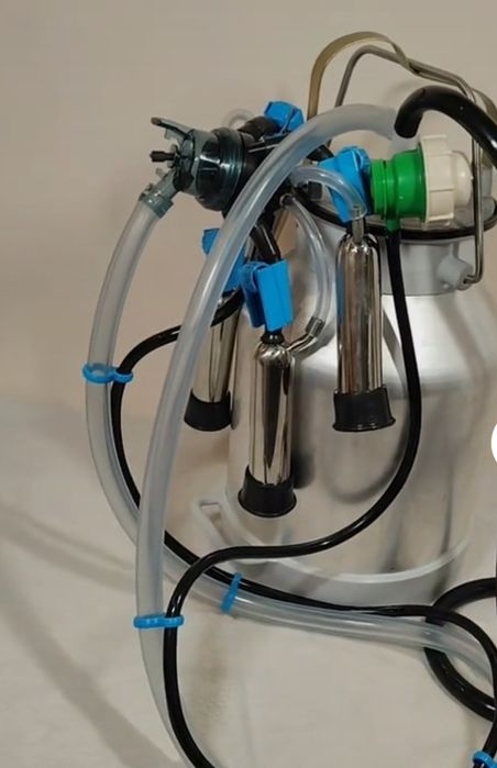 Продам доїльний апарат