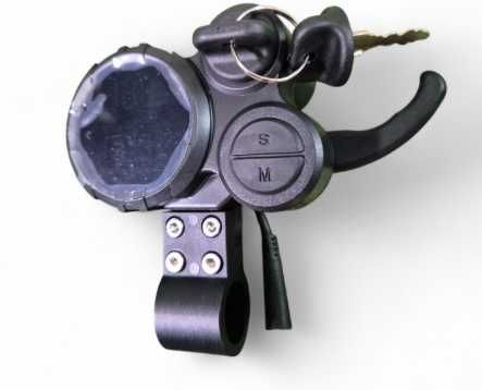 Manetka gazu z kluczykiem do hulajnogi elektrycznej KuKirin M4 Max