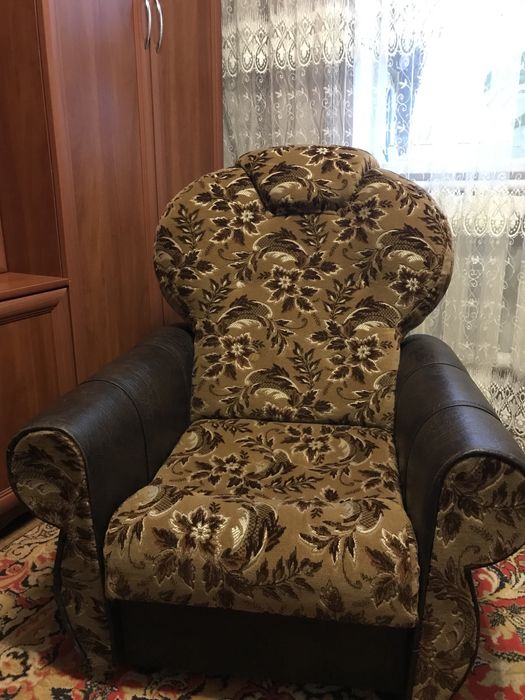 Продається 2 м‘яких крісла