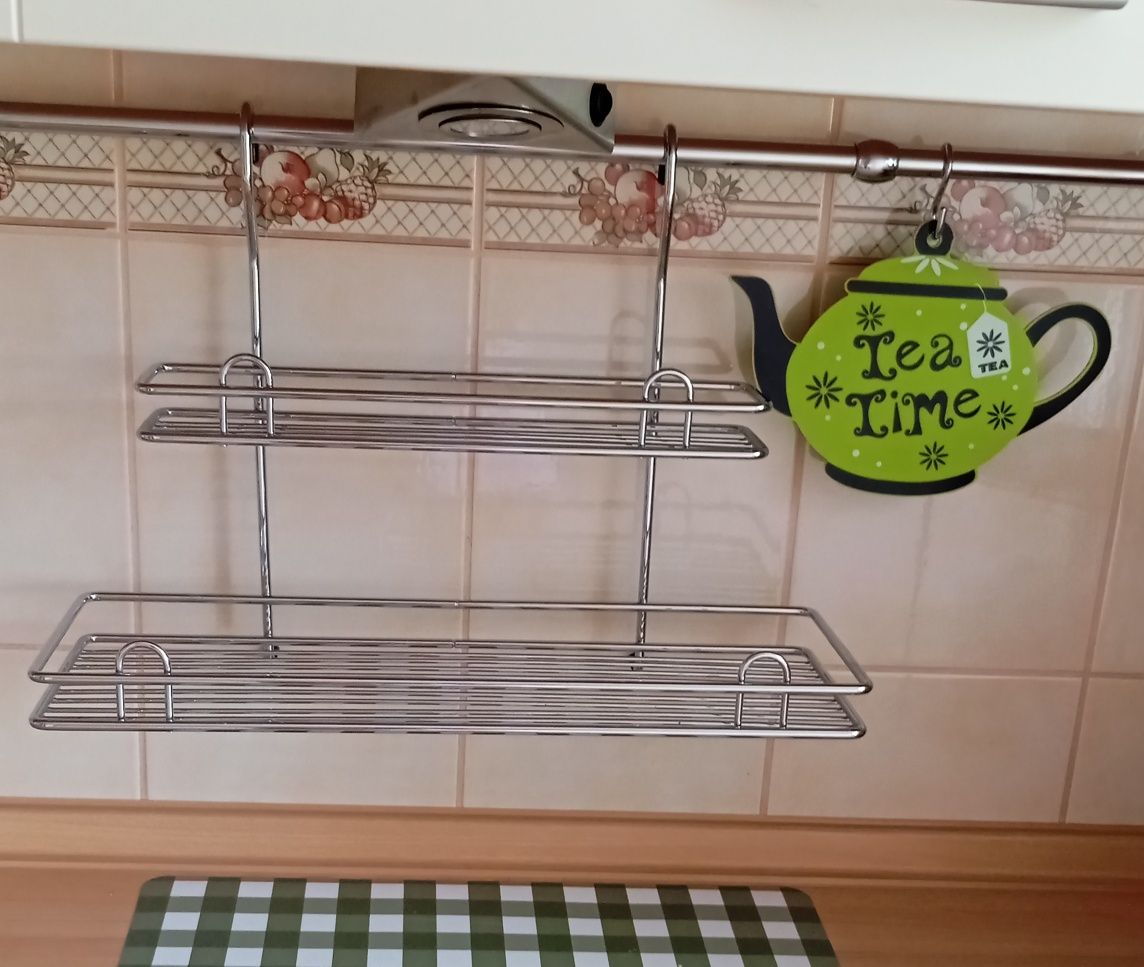 Ładne kuchenne półeczki