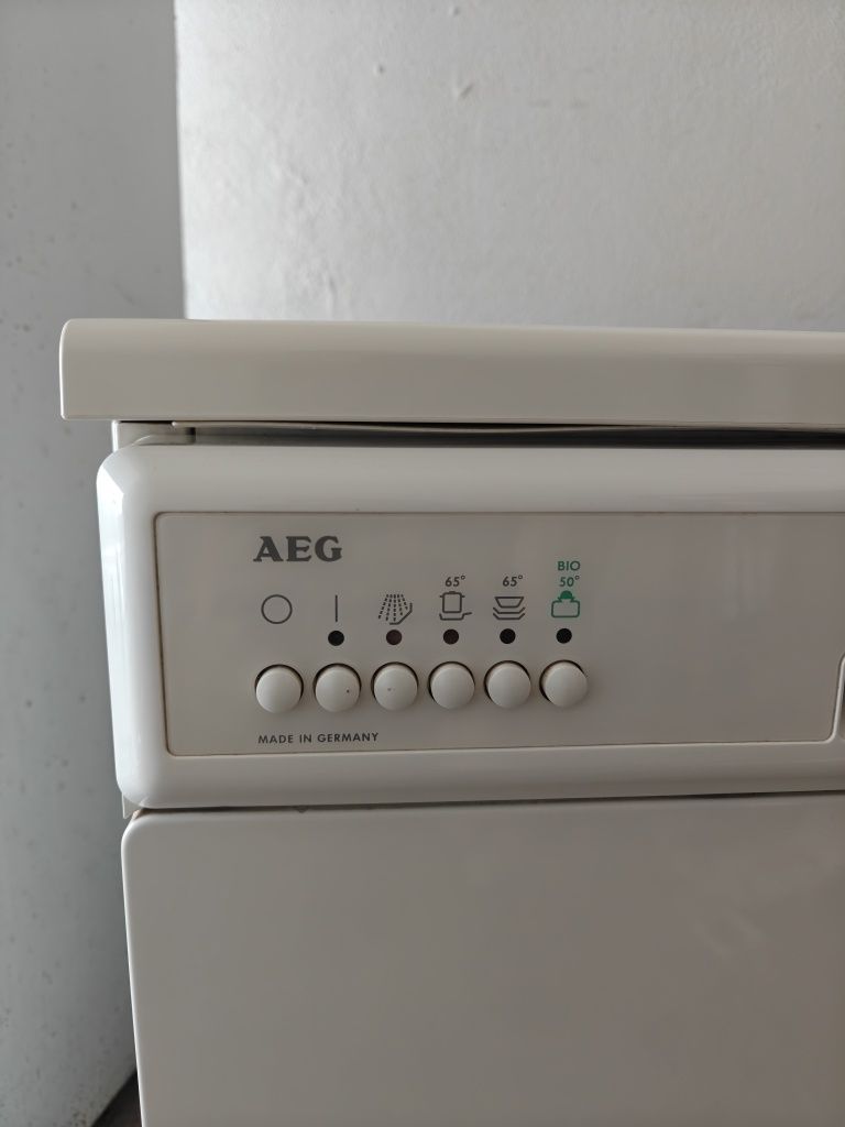 Maquina lavar loiça AEG