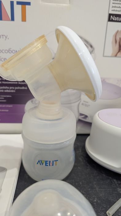 Продам молоковідсмоктувач електричний Philips Avent