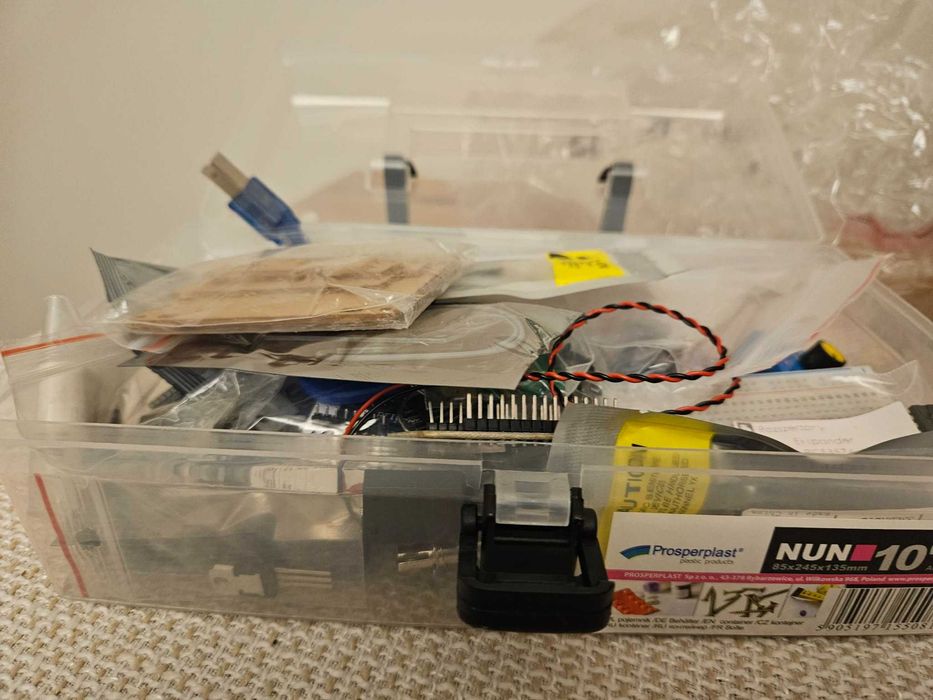 Zestaw Małych Podzespołów do Arduino/DIY - Rezystory, Złącza, Płytki