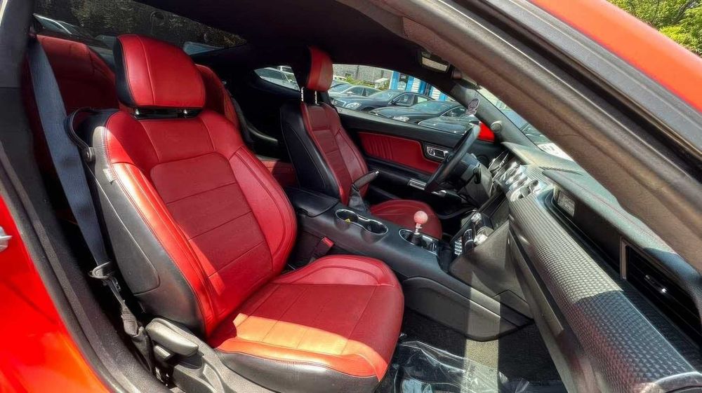 Ford Mustang GT Premium      2017