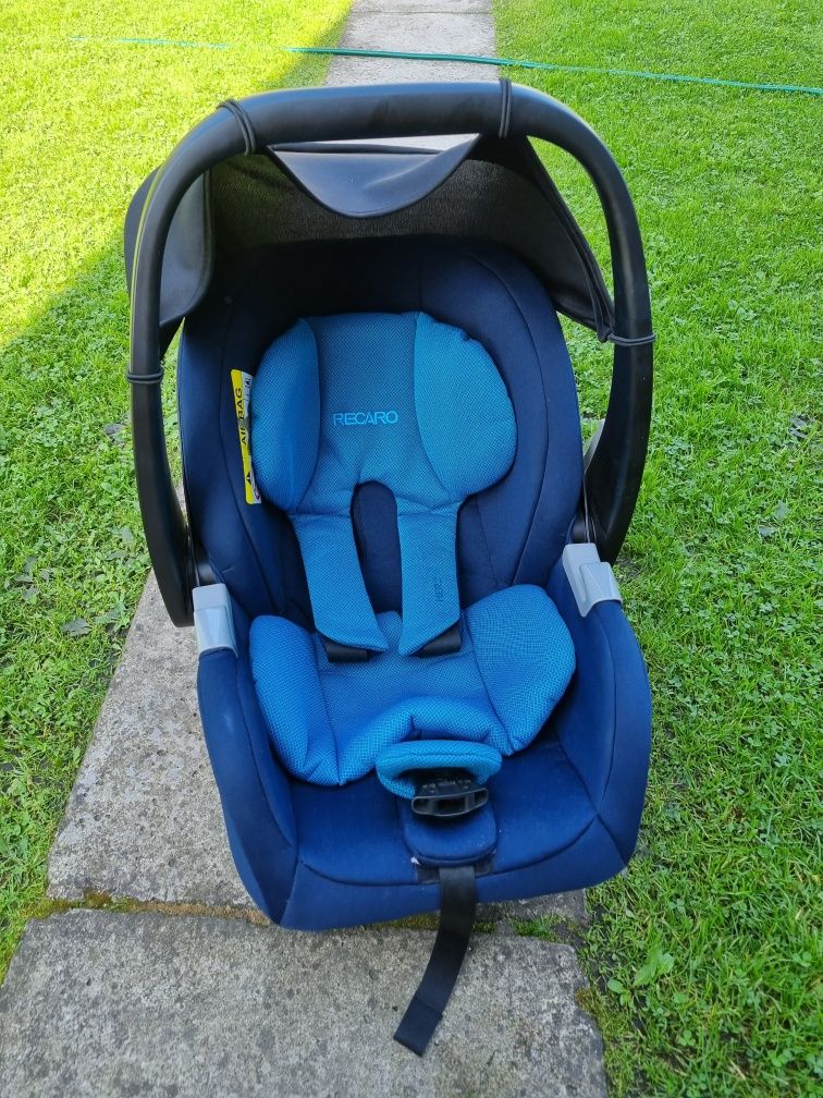 Fotelik nosidełko recaro z bazą ISOFIX