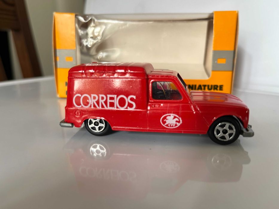 Renault 4 Fourgonnette - CTT Correios de Portugal - esc.1/43