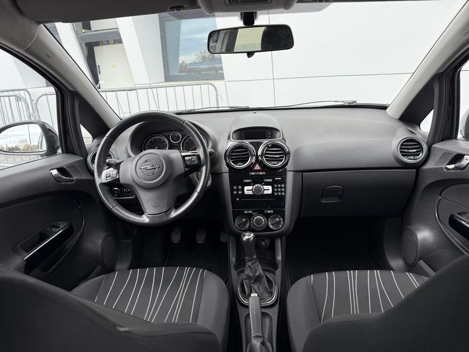 Opel Corsa 1.4 2011r 152tys km  5d klimatyzacja ! Serwis !