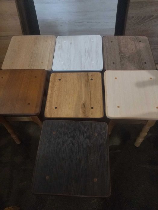 Стіл кухонний розкладний і  табуретки