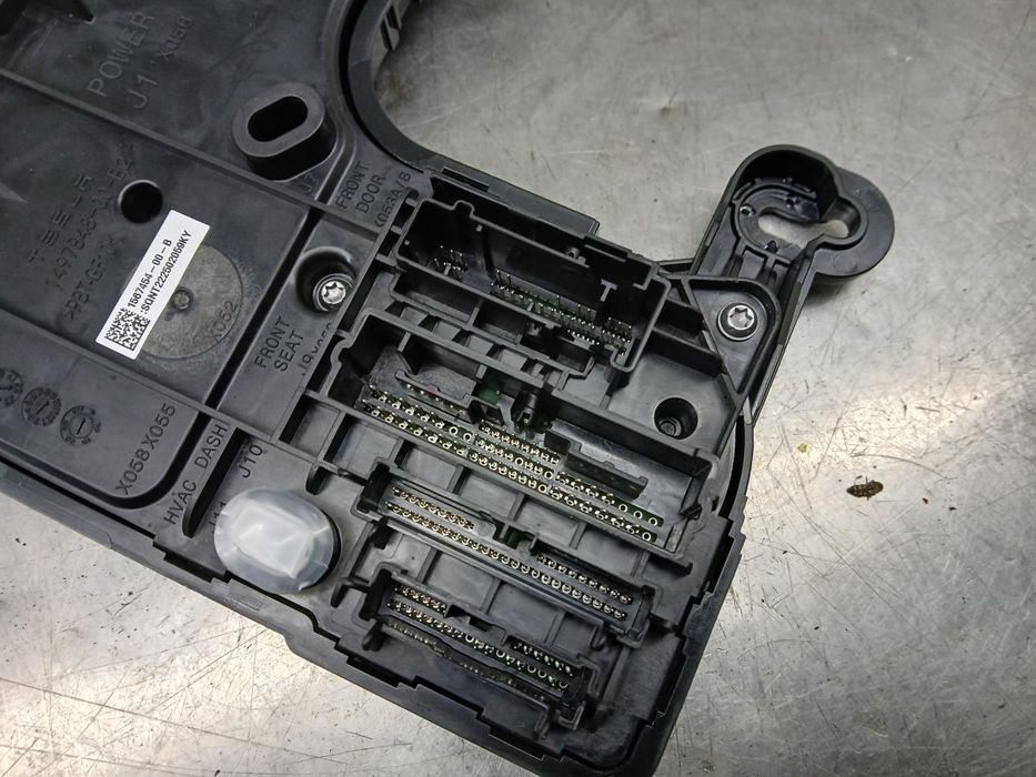 Módulo confort TESLA Model 3 (5YJ3)