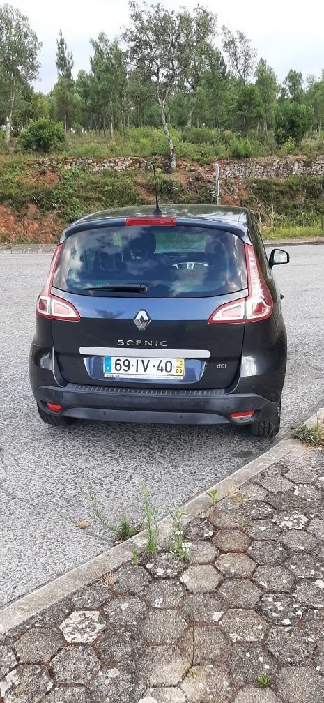 Renault scenic a gasóleo de 110cv 6velocidades com GPS